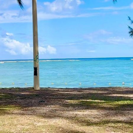 3 Bedroom Beachside Apartment - 30 Secs From Beach Flic-en-Flacq Exterior foto